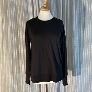 Bench pullover sweatshirt with finger loops